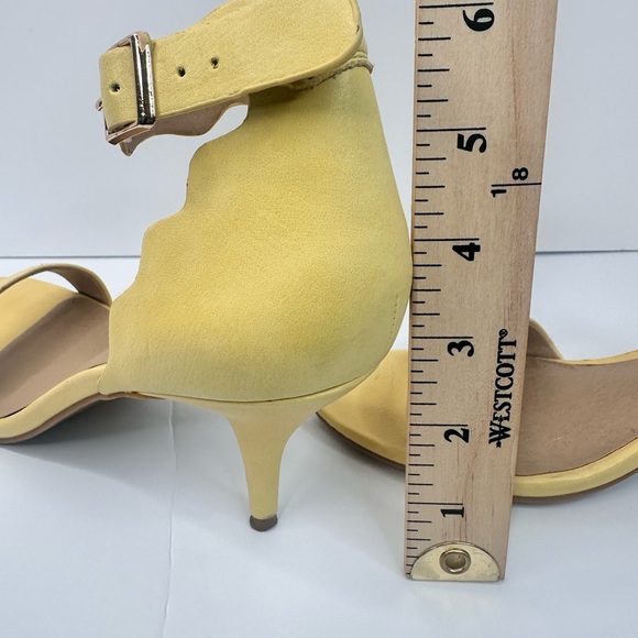 Chinese Laundry Yellow Chic Heels size 8.5 - Picture 10 of 10